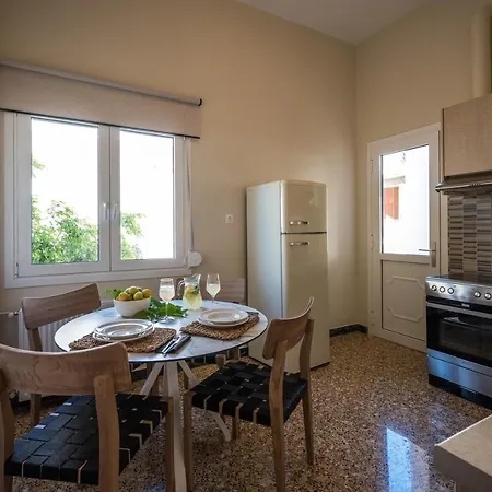 Sofias Lemontree Family House * Agios Nikolaos (Crete)